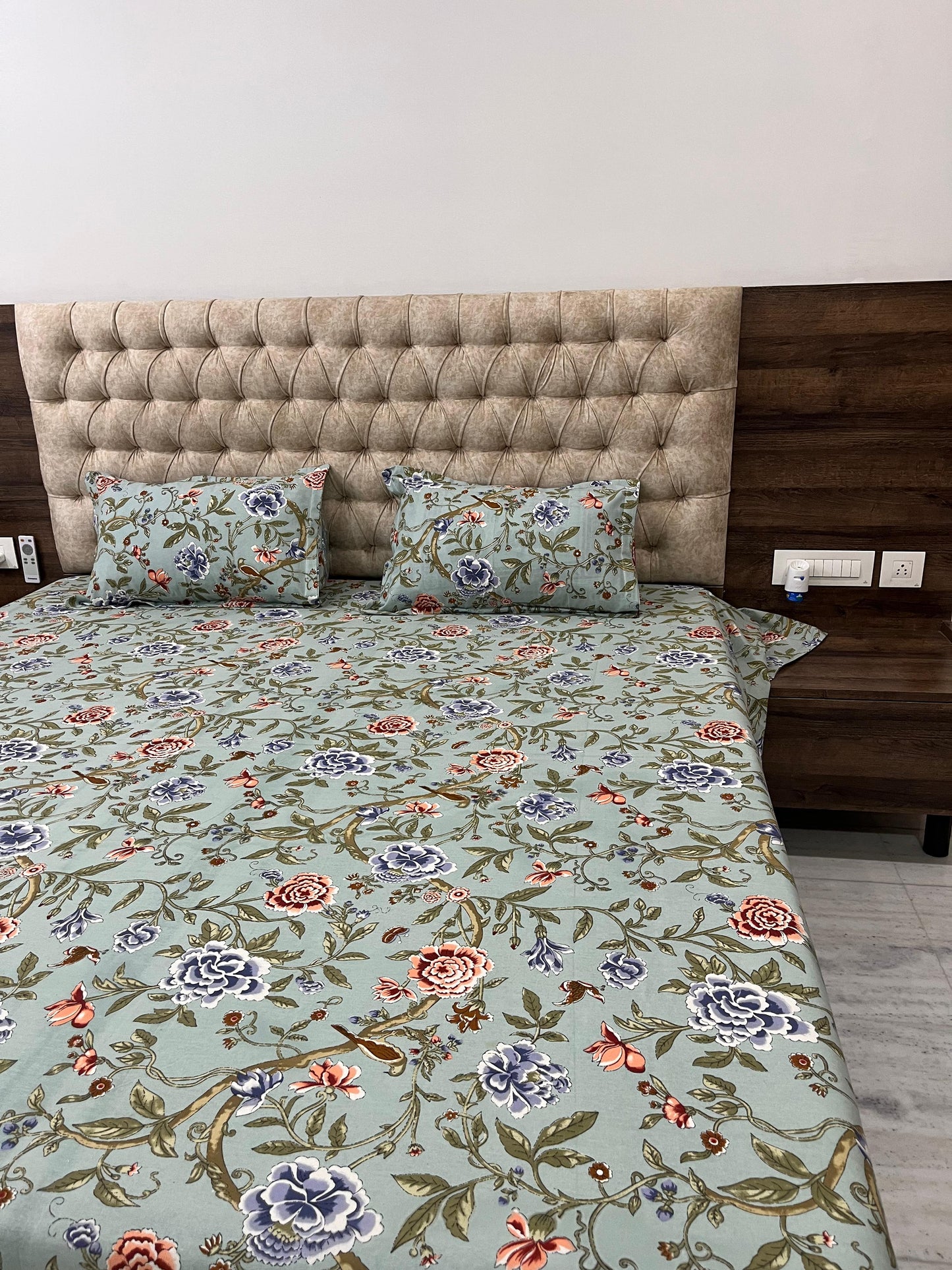 Cotton King Size printed bedsheet