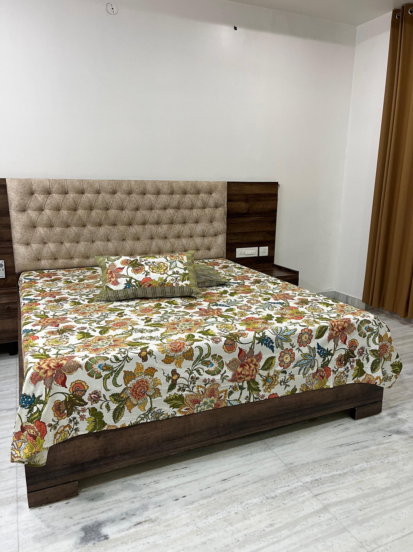 Cotton SuperKing Size printed bedsheet