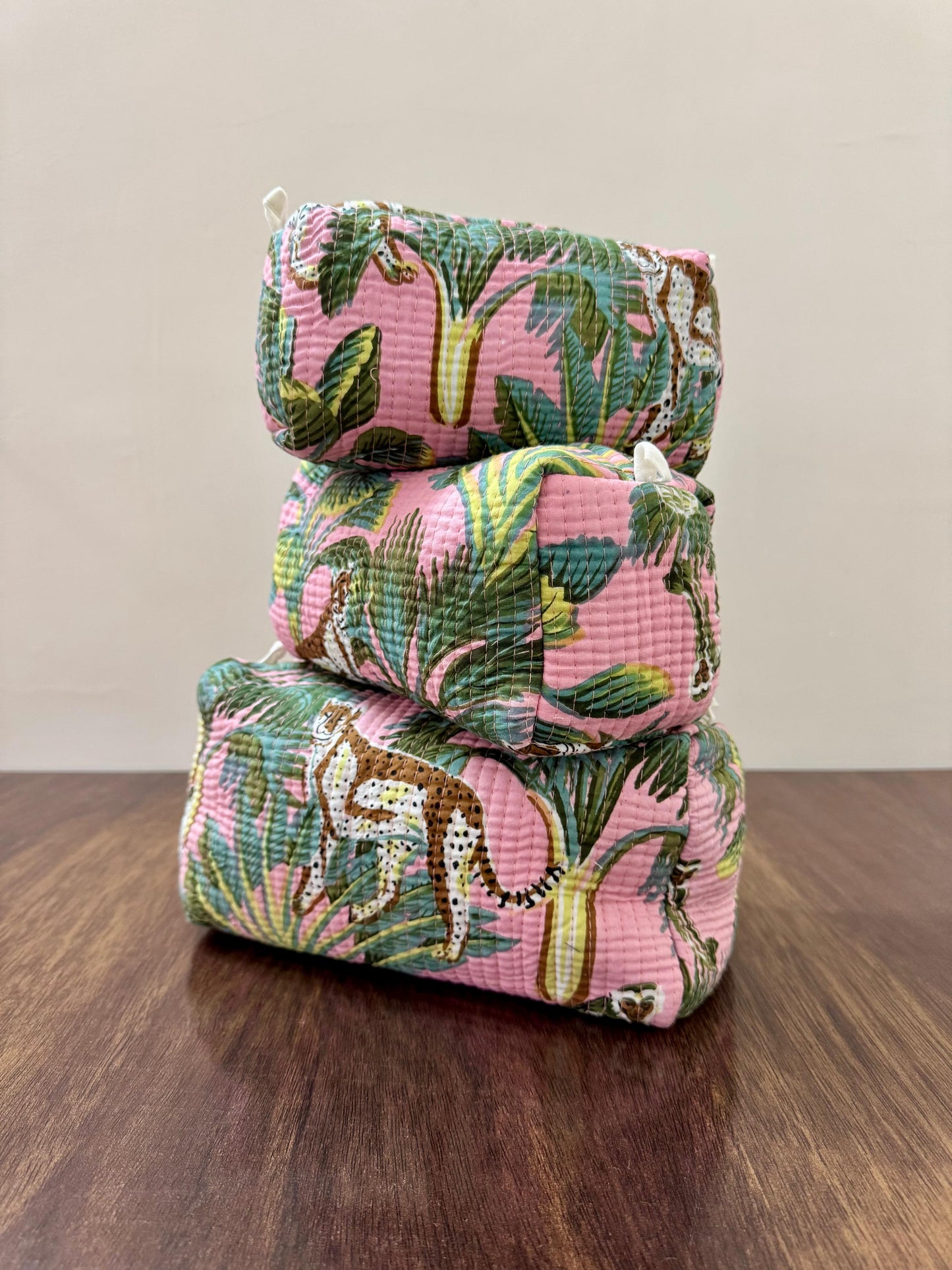 MULTI PURPOSE TOILETRY BAGS