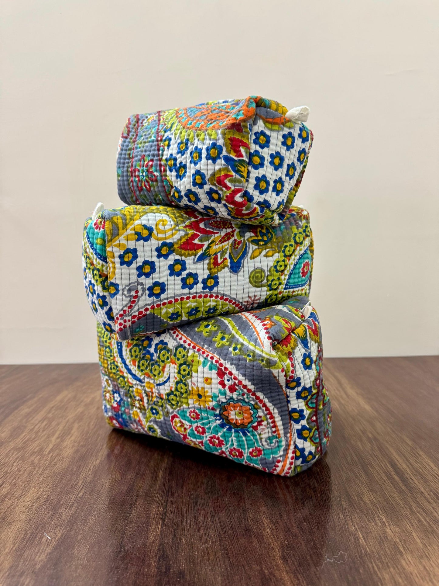 MULTI PURPOSE TOILETRY BAGS